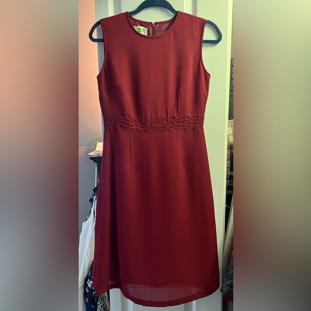 Kasper Sleeveless High Low Dress in Deep Red